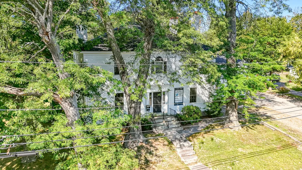 8 Crosby Street Augusta ME 04330