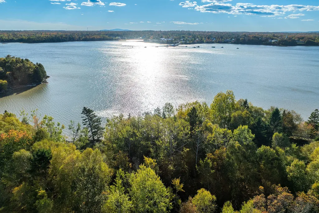 12 Victoria Lane Milbridge ME 04658