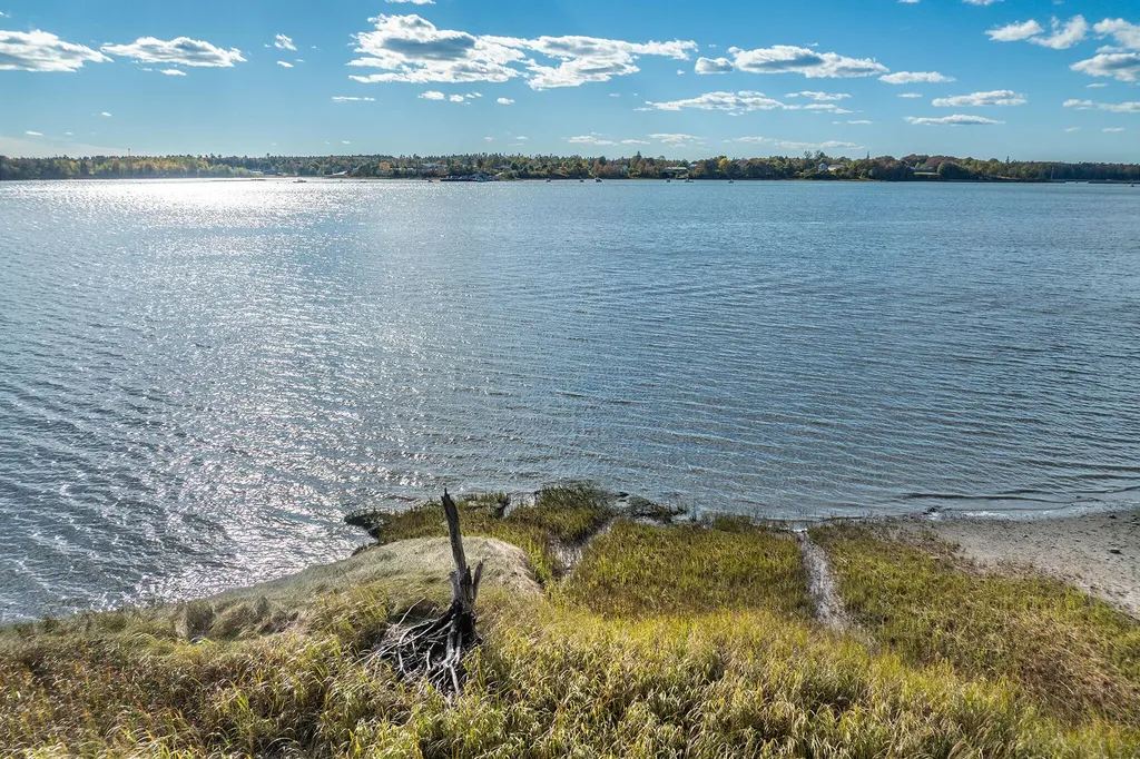 12 Victoria Lane Milbridge ME 04658
