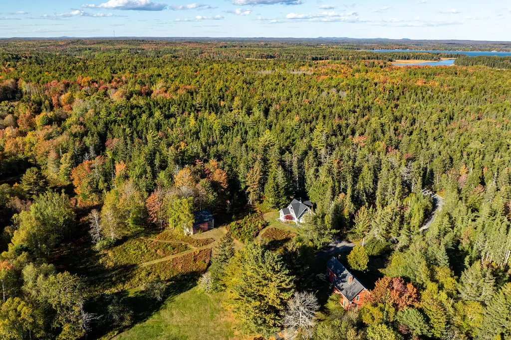 12 Victoria Lane Milbridge ME 04658