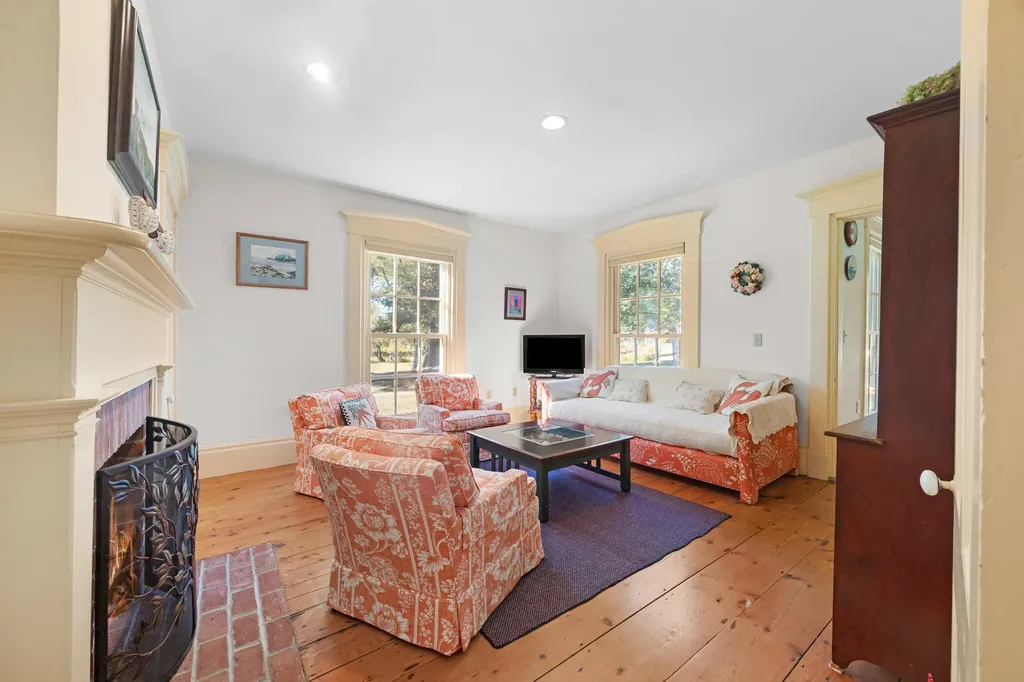 12 Victoria Lane Milbridge ME 04658
