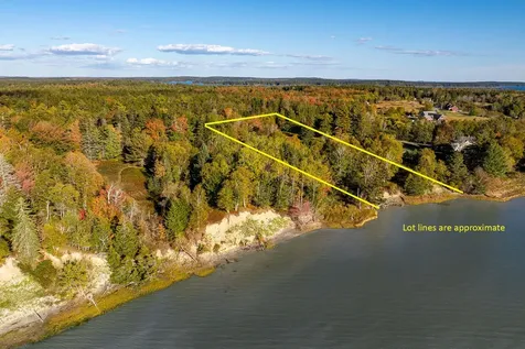 12 Victoria Lane Milbridge ME 04658