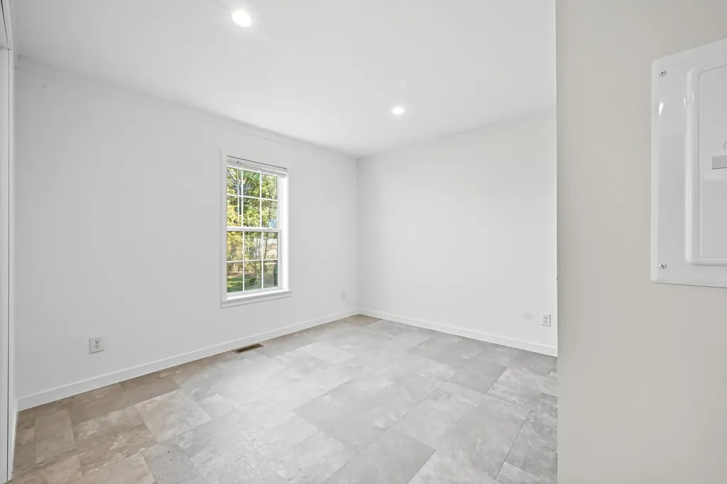 14 Valerie Lane Waterville ME 04901