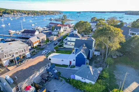 53 Commercial Street Boothbay Harbor ME 04538