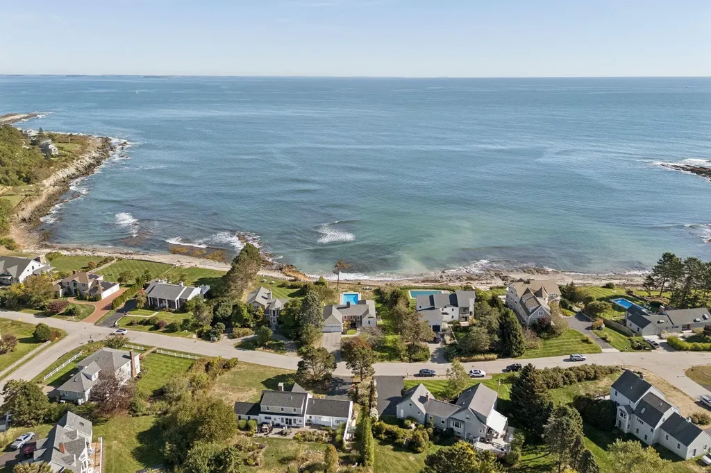 12 Salt Spray Lane Cape Elizabeth ME 04107
