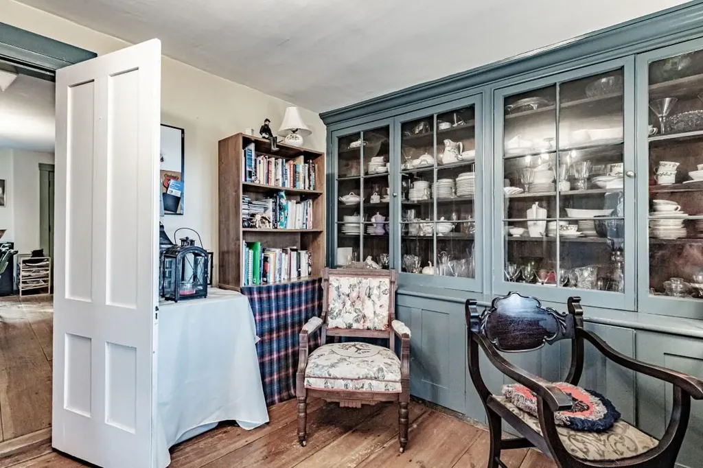 546 Paris Hill Road Paris ME 04281