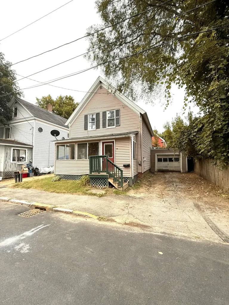 16 Rangeley Place Rumford ME 04276
