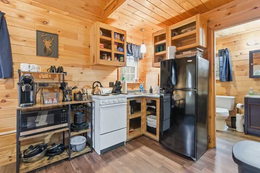 51 Larry Drive Monmouth ME 04259