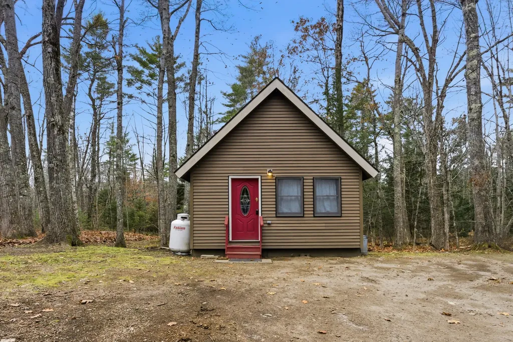 51 Larry Drive Monmouth ME 04259