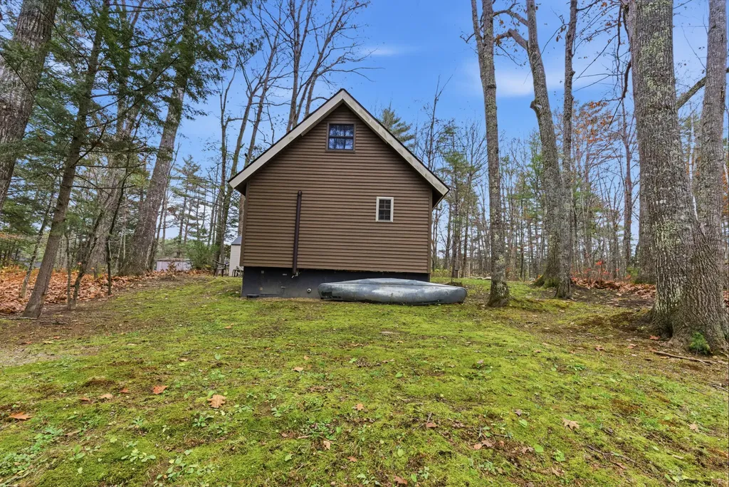 51 Larry Drive Monmouth ME 04259