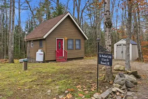 51 Larry Drive Monmouth ME 04259