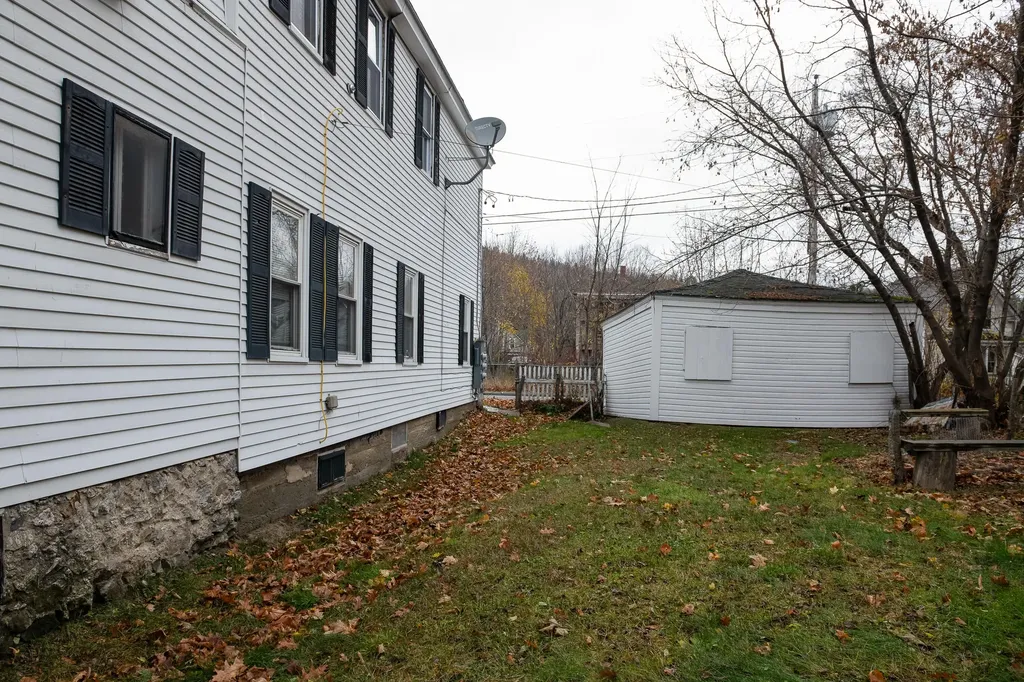 55 Osgood Avenue Mexico ME 04257