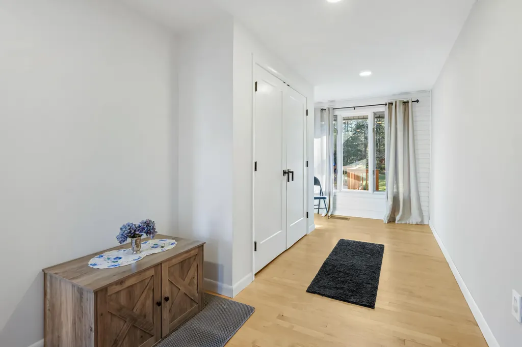32 Nickerson Lane Milford ME 04461