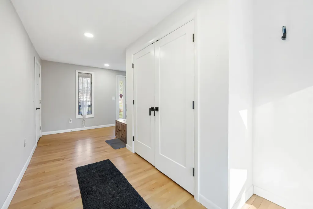 32 Nickerson Lane Milford ME 04461