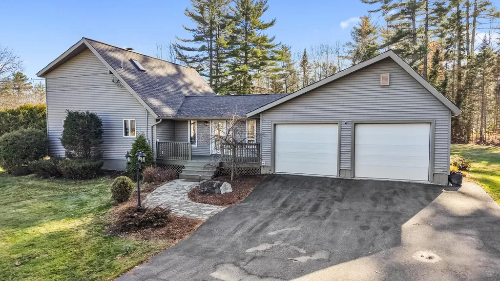 32 Nickerson Lane Milford ME 04461