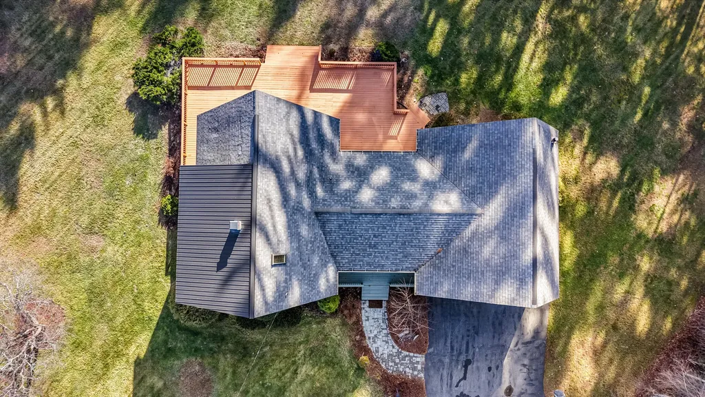 32 Nickerson Lane Milford ME 04461