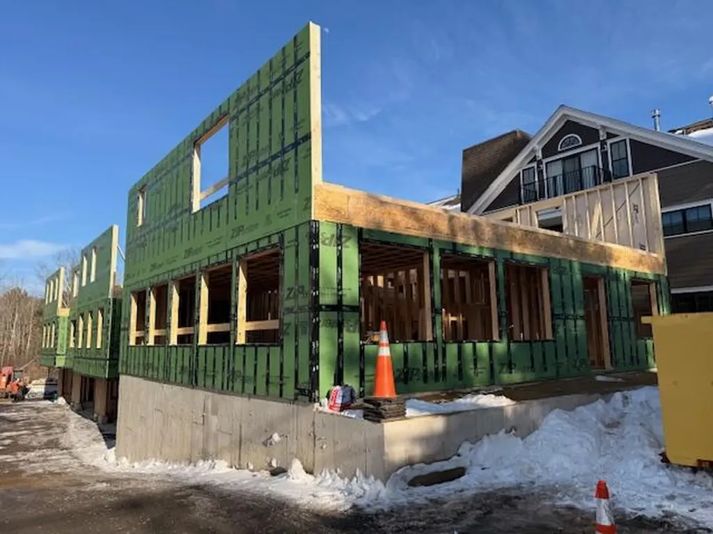 294 York Street York ME 03909