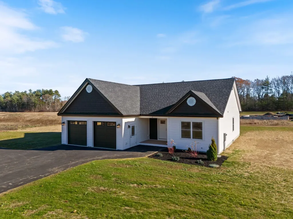 17 Johnson Farm Road Buxton ME 04093