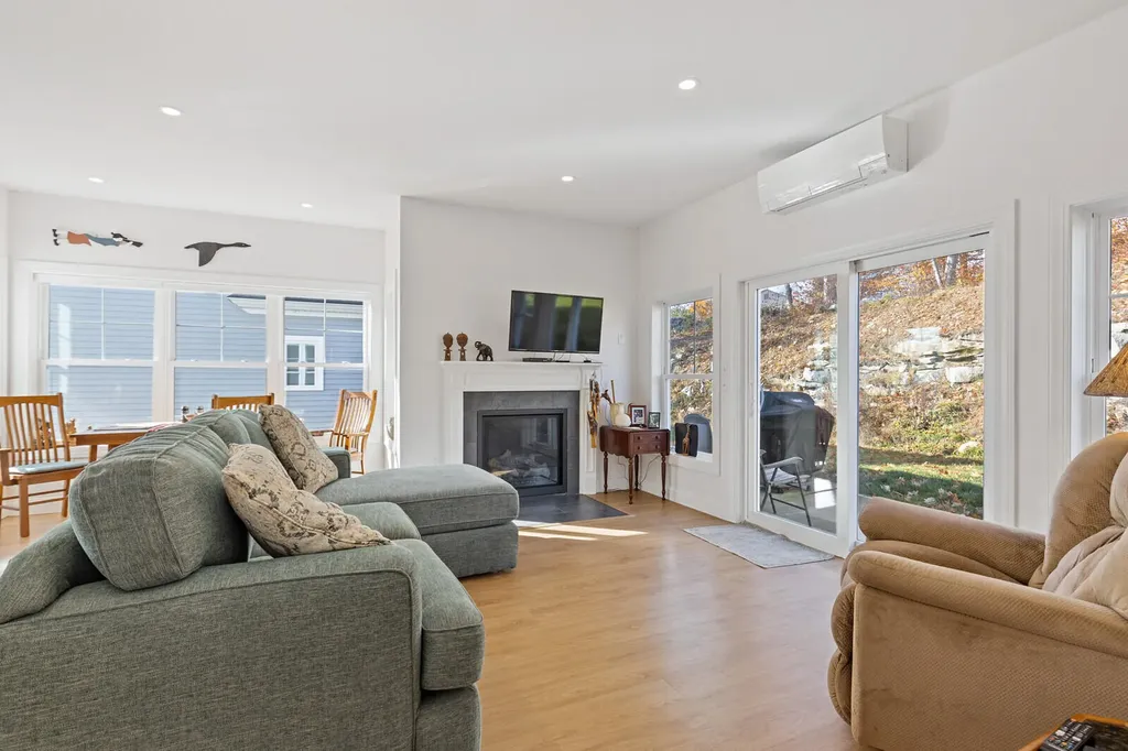 Lot 20 Acorn Lane Hallowell ME 04347