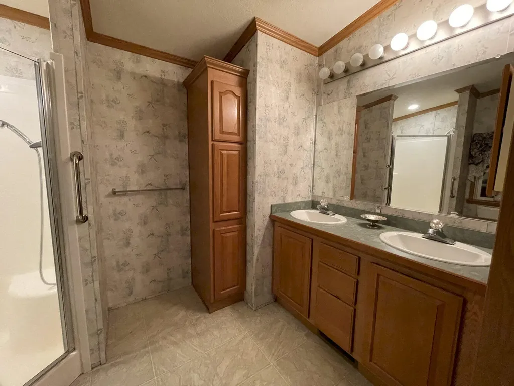 33 John Street Madison ME 04950