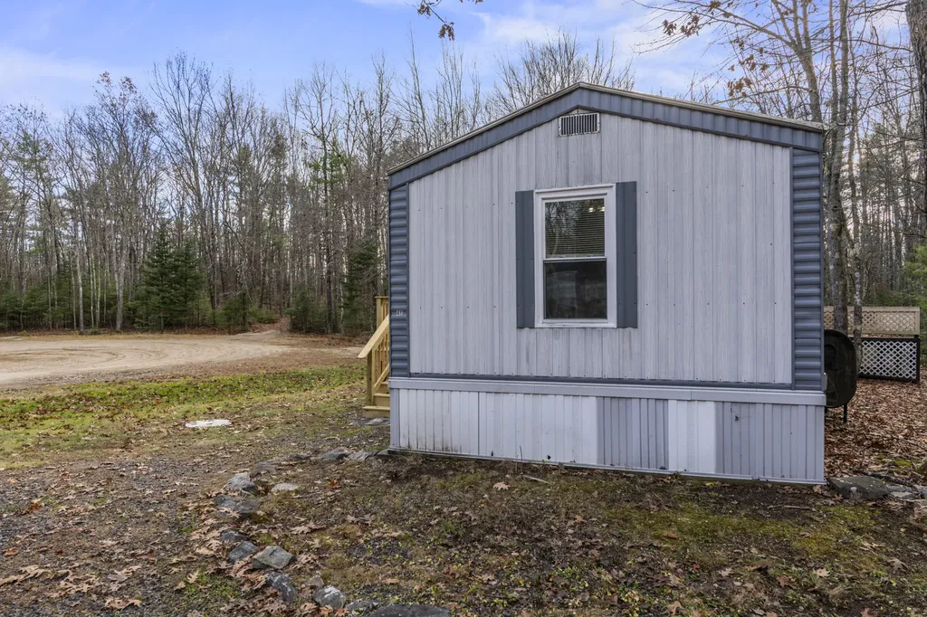 2196 Sanford Road Wells ME 04090