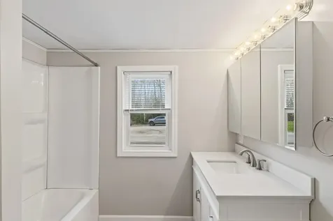 2196 Sanford Road Wells ME 04090