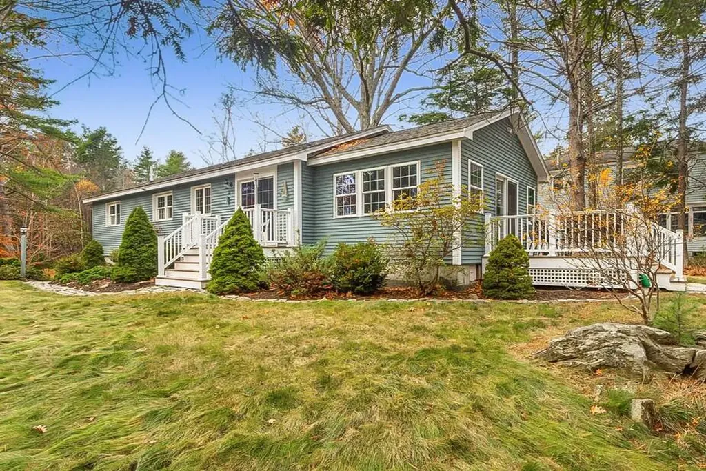 275 Littlejohn Road Yarmouth ME 04096