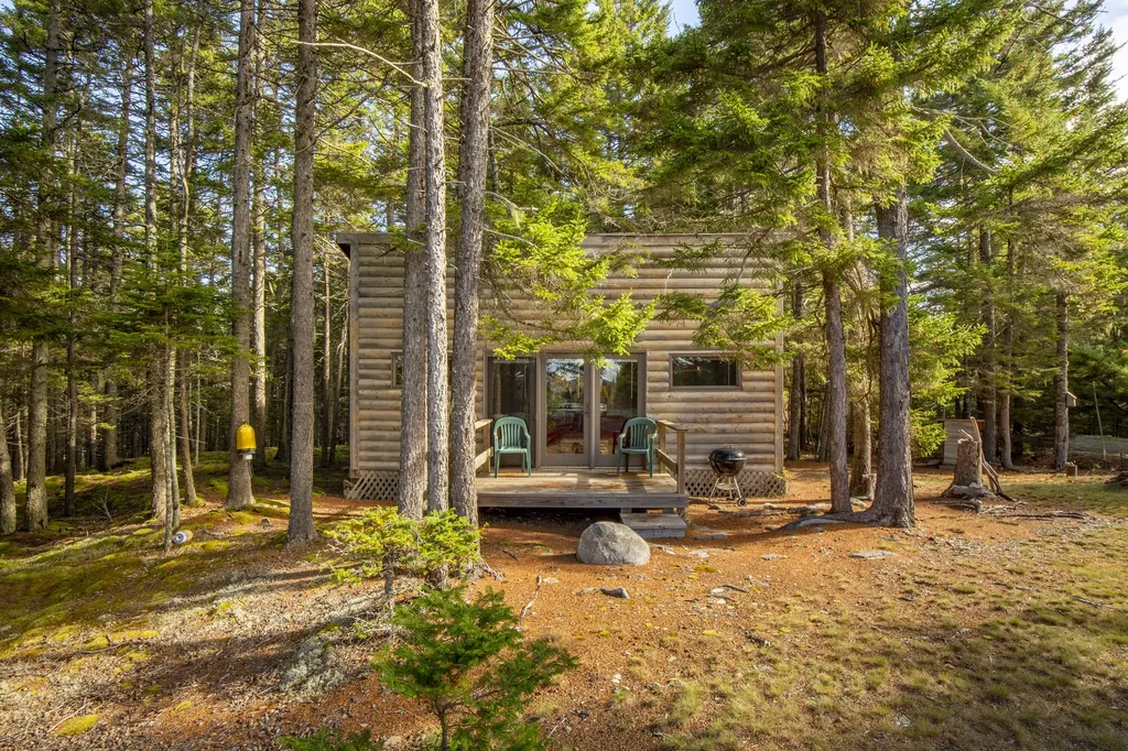 181 Oregon Road Islesboro ME 04848
