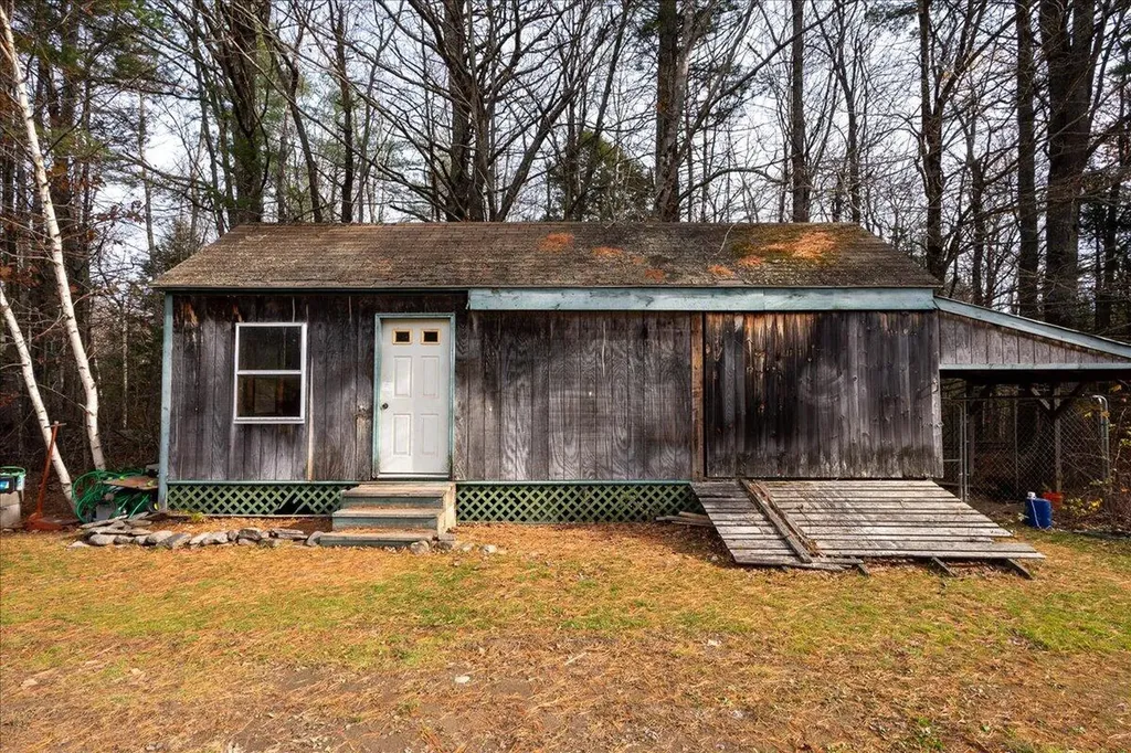 20 Spahr Road Washington ME 04574