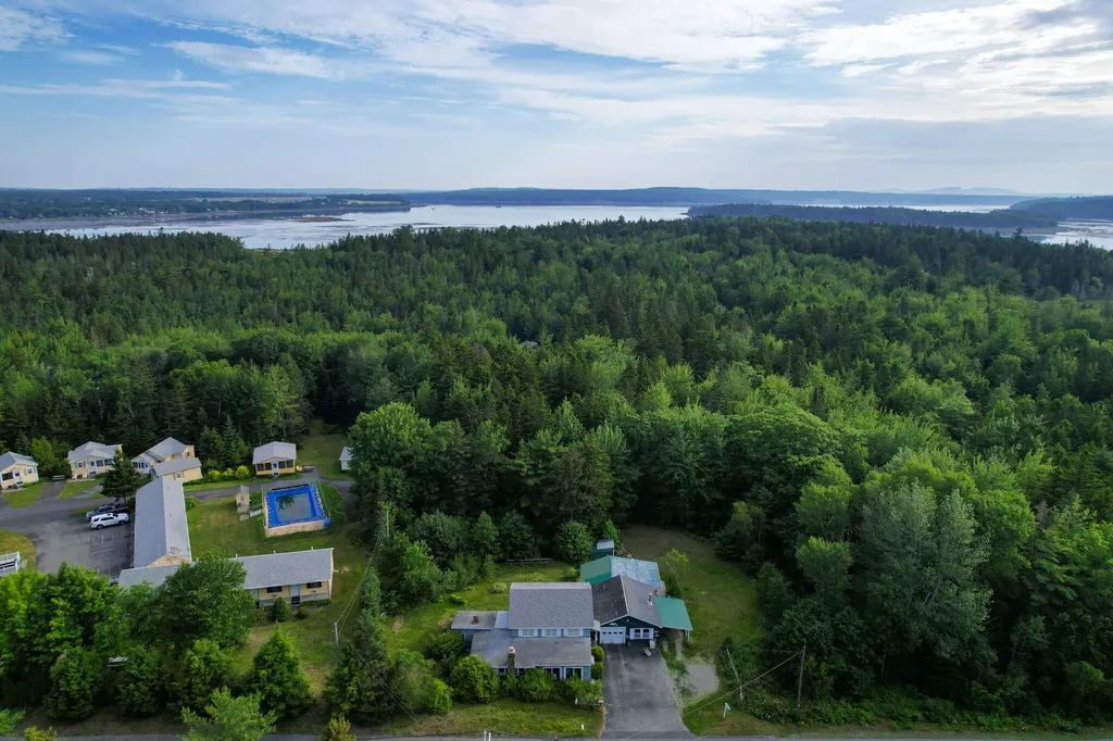 1427 State Highway 3 Bar Harbor ME 04609