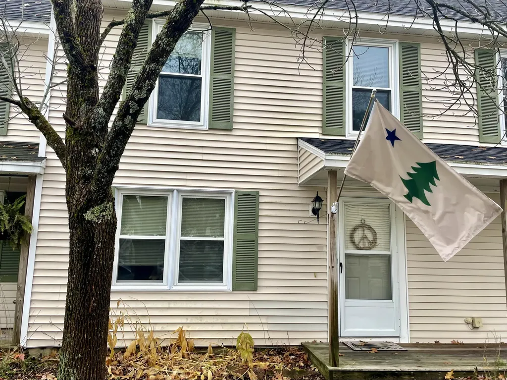 12 Pine Hill Drive Bath ME 04530