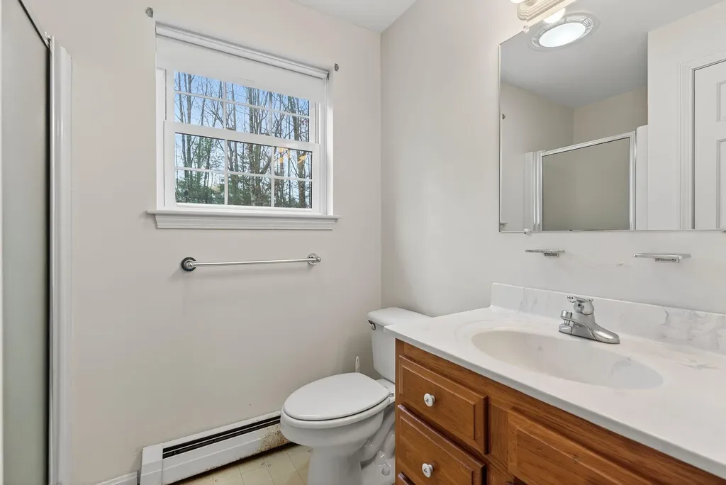 105 New Road Arundel ME 04046