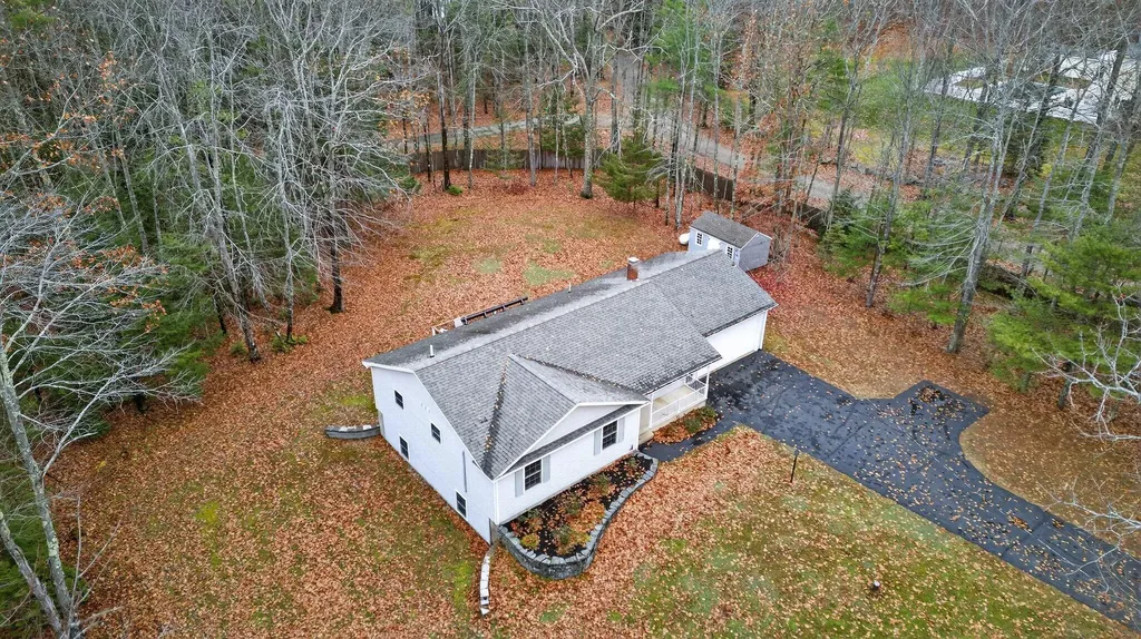 105 New Road Arundel ME 04046