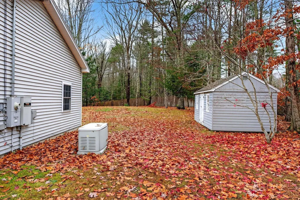 105 New Road Arundel ME 04046