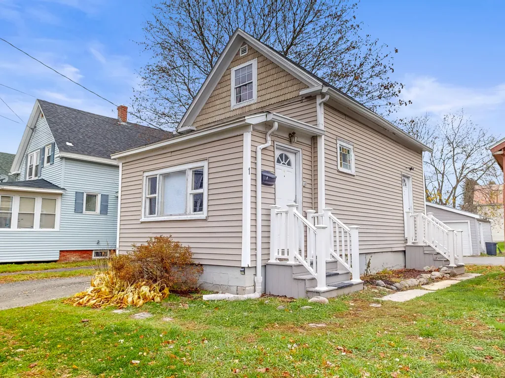 1 Oakhill Terrace Winslow ME 04901