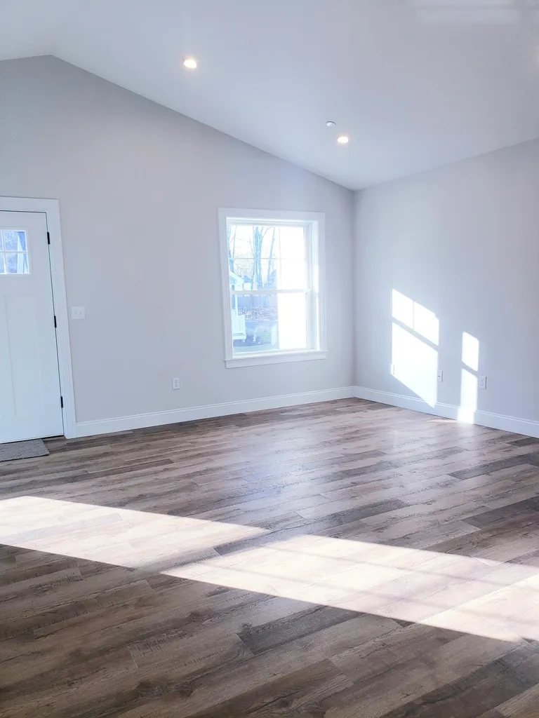 25 Heritage Way Saco ME 04072
