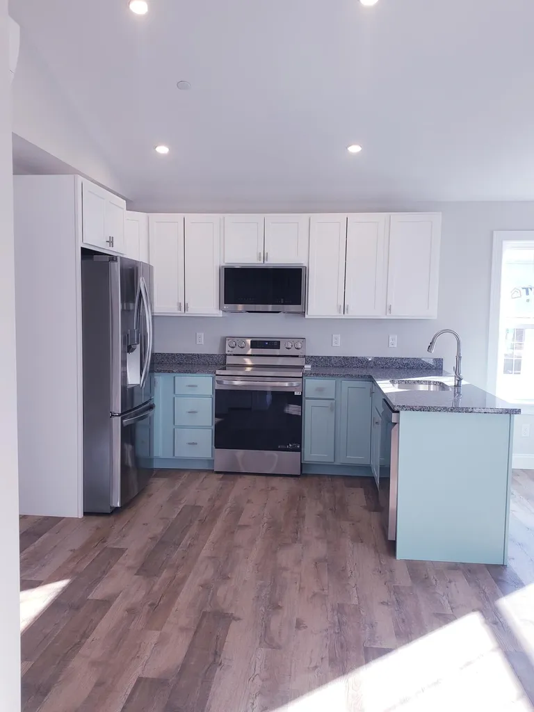 25 Heritage Way Saco ME 04072