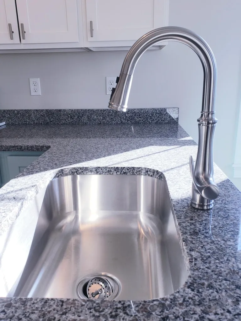 25 Heritage Way Saco ME 04072