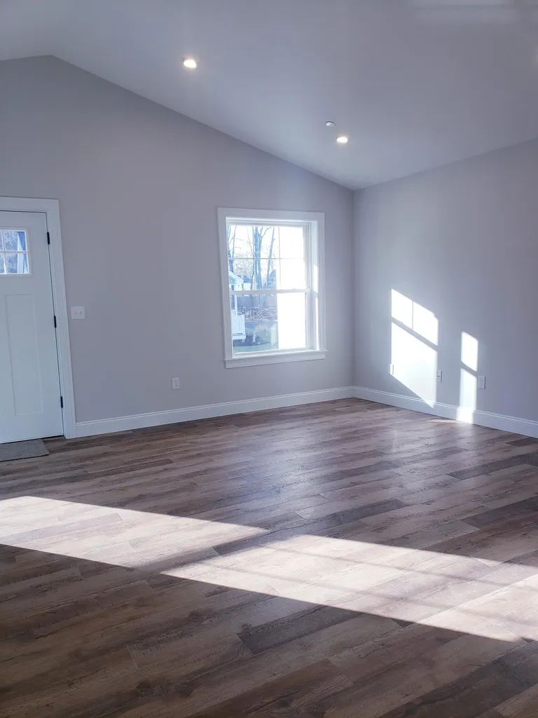 25 Heritage Way Saco ME 04072