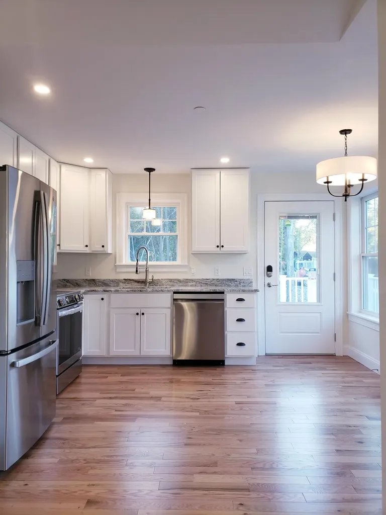 25 Heritage Way Saco ME 04072