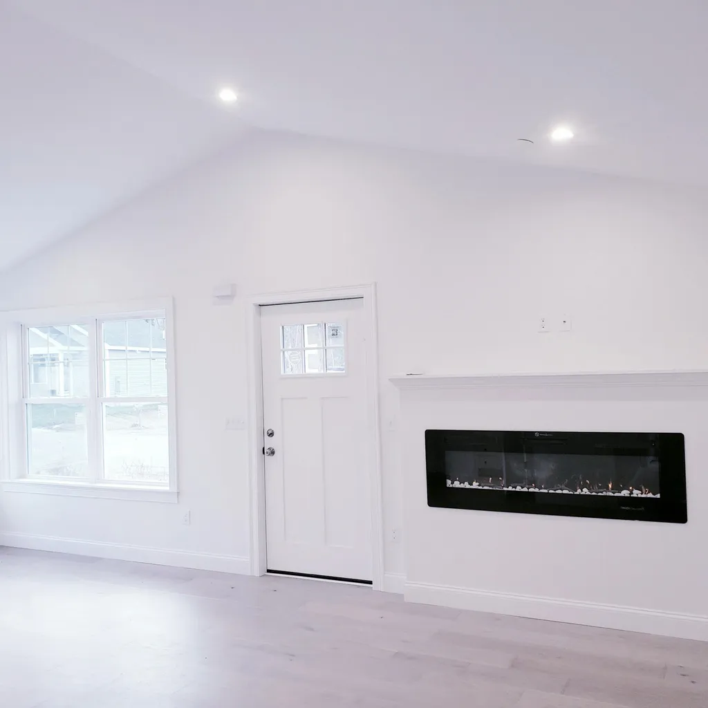 25 Heritage Way Saco ME 04072