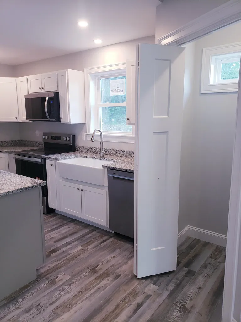 25 Heritage Way Saco ME 04072