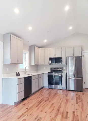 25 Heritage Way Saco ME 04072