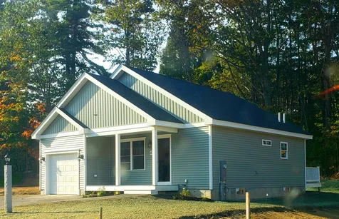 25 Heritage Way Saco ME 04072