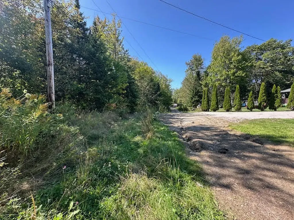 M1L431E-4 Sally Mack Road Frankfort ME 04438