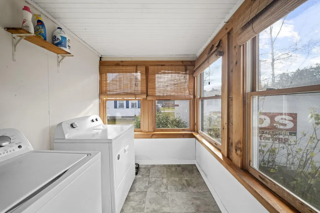 1097 Pequawket Trail Standish ME 04085