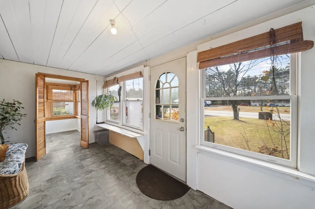 1097 Pequawket Trail Standish ME 04085