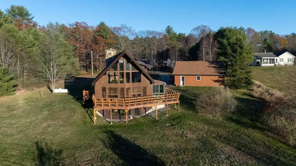 32 Dillon Road Harrison ME 04040