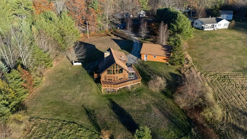 32 Dillon Road Harrison ME 04040