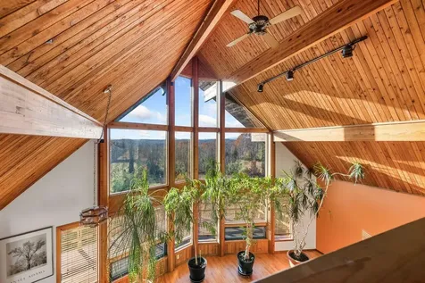 32 Dillon Road Harrison ME 04040